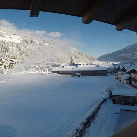 Prázdninový dům Bergauf With Hot Tub *