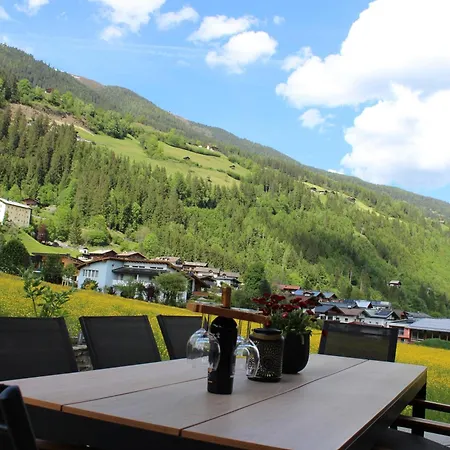 Bergauf With Hot Tub Prázdninový dům