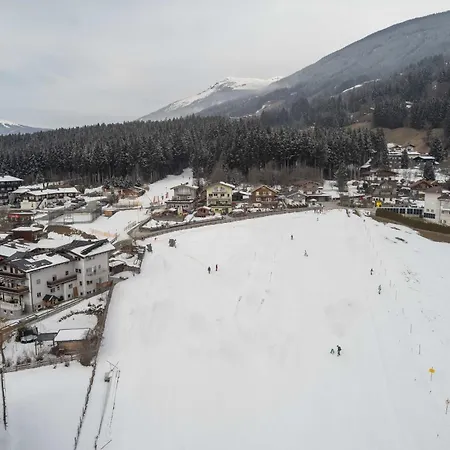Bergauf With Hot Tub * Neukirchen am Großvenediger